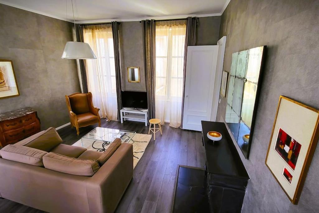 Appartement De La Bibliotheque Besançon Buitenkant foto